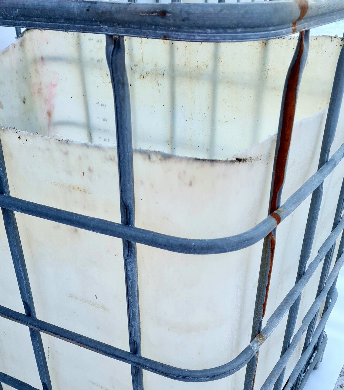 Avattu ibc kontti 1000 L